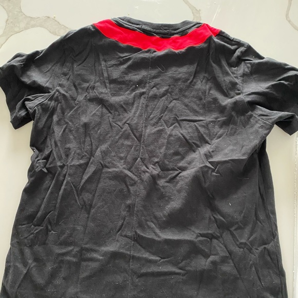 Givenchy Men’s T-shirt - Picture 5 of 6